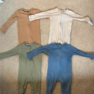 3-6 Month Old Navy Two Way Zip Sleepers